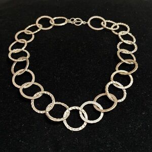Elegant Silver Circle Link Necklace